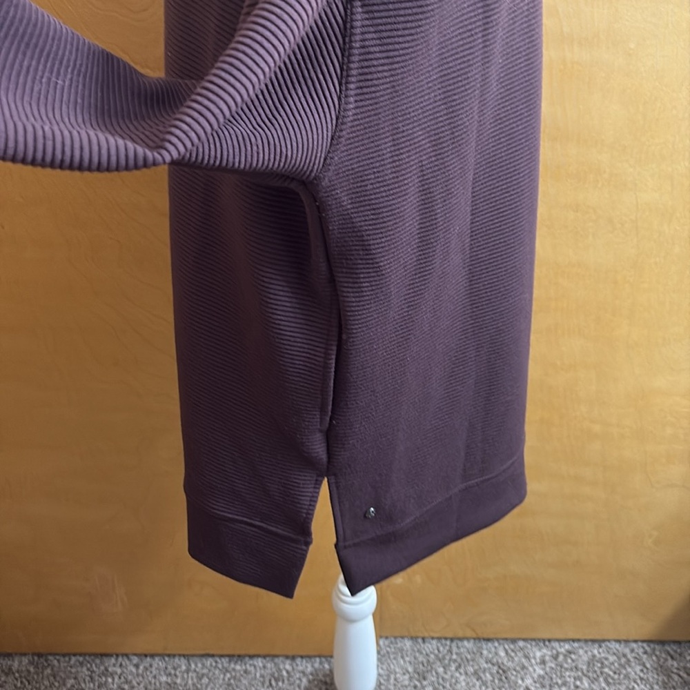 Zella Dark Purple Ribbed Pullover Sweatshirt Oversized S With Side Slits - Picture 5 of 12